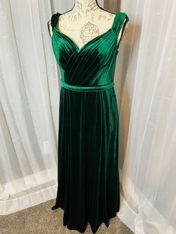 JJ House Green Size 0 Wedding Guest 70 Off Straight Dress on Queenly