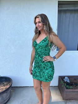 Sherri Hill Green Size 4 Jersey Plunge Free Shipping Mini Cocktail Dress on Queenly