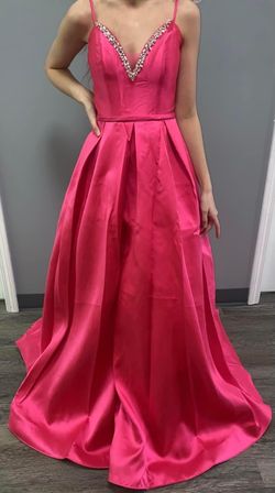 Style 8199 Clarisse Pink Size 4 8199 Plunge Free Shipping Ball gown on Queenly
