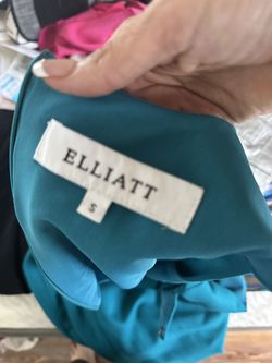 Elliatt Blue Size 4 Semi-formal Wedding Guest Midi Cocktail Dress on Queenly