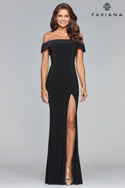 Style 10015 Faviana Black Size 12 Prom Floor Length Side slit Dress on Queenly