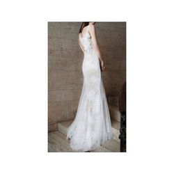 Vera Wang Bridal White Size 10 Tulle Wedding Lace Straight Dress on Queenly
