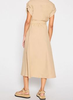 Style 1-2481054679-2696 Brochu Walker Nude Size 12 Polyester Belt Plus Size Cocktail Dress on Queenly