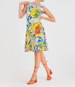 Style 1-675790979-3011 DOLCEZZA Multicolor Size 8 Flare Cocktail Dress on Queenly