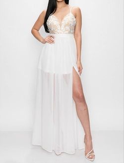 Style 1-2243663689-2901 PRIVY White Size 8 Side slit Dress on Queenly