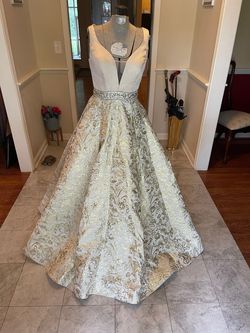 Panoply Gold Size 4 Jersey Short Height Quinceanera Plunge Ball gown on Queenly