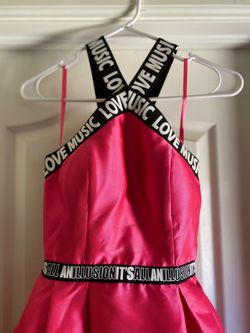 Mac Duggal Pink Size 4 Jersey Halter Pageant Cocktail Dress on Queenly