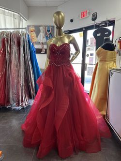Style 1811p5799 Terani Couture Red Size 8 1811p5799 Plunge Ball gown on Queenly