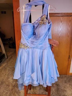 Fabuluxe Light Blue Size 12 Homecoming Nightclub Cocktail Dress on Queenly