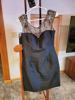 Mac Duggal Black Size 8 Sheer Cocktail Dress on Queenly