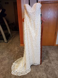 Jacqueiln White Size 8 Sweetheart Floor Length Train Dress on Queenly