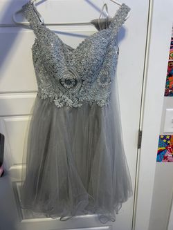 Style 3070 Dancing Queen Gray Size 0 Sorority Formal Straight Dress on Queenly