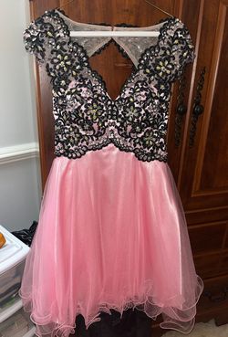 Tony Bowls Pink Size 4 Homecoming Prom Cocktail Dress on Queenly