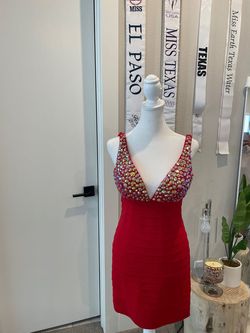 Sherri Hill Red Size 2 Cocktail Dress on Queenly