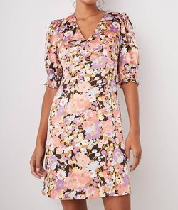 Style 1-247925307-3011 Rails Multicolor Size 8 V Neck Tall Height Cocktail Dress on Queenly