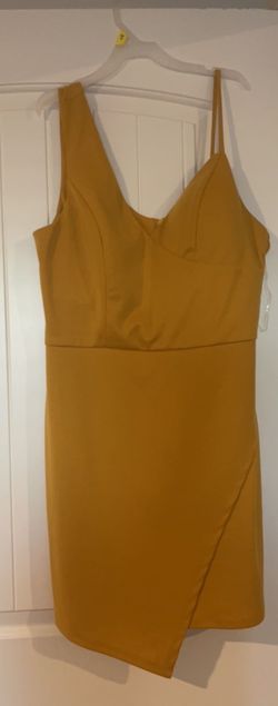 Yellow Size 12 Side slit Dress on Queenly