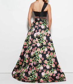 Style 1-93216131-1498 MAC DUGGAL Black Size 4 Polyester Floral One Shoulder Tall Height A-line Dress on Queenly