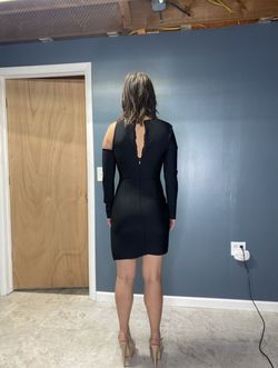 Bella Barnett Black Size 4 Asymmetrical Sorority Formal Homecoming Long Sleeve Cocktail Dress on Queenly