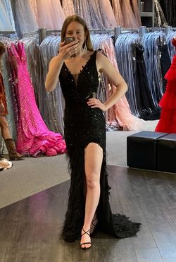 Style PS21228 Portia and Scarlett Black Size 4 Plunge Sequined Mermaid Dress on Queenly