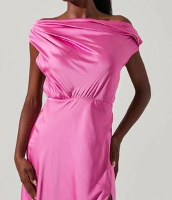 Style 1-4040751925-3236 ASTR Pink Size 4 Satin Side slit Dress on Queenly