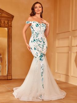 Style LAWD8050 Faeriesty White Size 0 Military Floor Length Polyester Mermaid Dress on Queenly