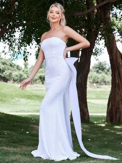 Style FSWD1664 Faeriesty White Size 8 Fswd1664 Sequined Floor Length Mermaid Dress on Queenly