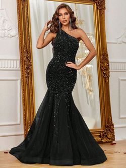 Style FSWD1150 Faeriesty Black Size 4 Sheer Fswd1150 One Shoulder Sequined Mermaid Dress on Queenly