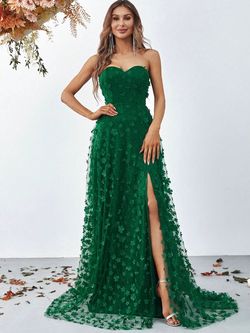 Style FSWD0647 Faeriesty Green Size 8 Black Tie Floor Length Straight Dress on Queenly