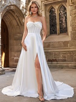 Style FSWD1725 Faeriesty White Size 0 Satin Engagement Straight Dress on Queenly