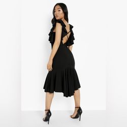 Boohoo Black Size 10 Plunge Flare Cocktail Dress on Queenly