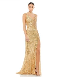 Mac Duggal Gold Size 0 Sequined Prom Side slit Dress on Queenly