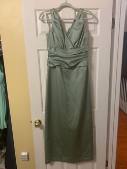 David's Bridal Green Size 8 Floor Length Jersey Straight Dress on Queenly