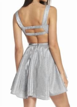 Style 1-1335572899-98 ALYCE PARIS Silver Size 10 Belt Flare Mini Tall Height Cocktail Dress on Queenly
