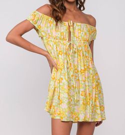 Style 1-503125837-3236 Sky to Moon Yellow Size 4 Print Sorority Rush Cocktail Dress on Queenly