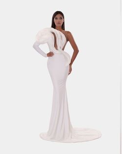 Style AD5225 Albina Dyla White Size 0 Tall Height Ad5225 Floor Length Straight Dress on Queenly