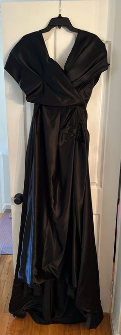 Black Size 4 Ball gown on Queenly