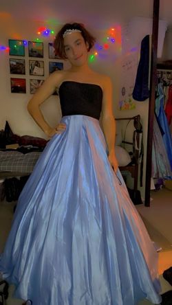 Windsor Multicolor Size 6 Jersey Prom Floor Length Ball gown on Queenly