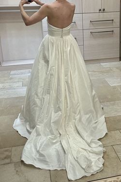 Wtoo brides by watters White Size 2 Train Floor Length Ball gown on Queenly