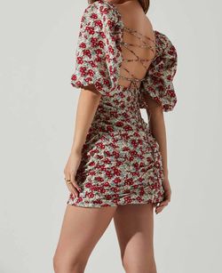 Style 1-1366181267-3236 ASTR Red Size 4 Sleeves Floral Cocktail Dress on Queenly