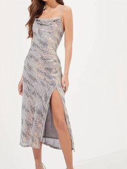 Style 1-564415229-3236 ASTR Silver Size 4 Shiny Sequined Cocktail Dress on Queenly