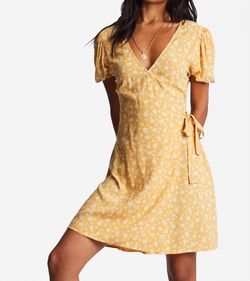 Style 1-716838655-2791 Billabong Yellow Size 12 Silk V Neck Tall Height Plus Size Summer Cocktail Dress on Queenly