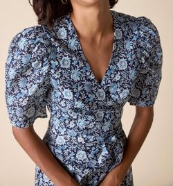 Style 1-841776351-2168 St. Roche Blue Size 8 Print Floral V Neck Cocktail Dress on Queenly