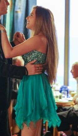 Sherri Hill Green Size 4 Homecoming Beaded Top Prom Cocktail Dress on Queenly