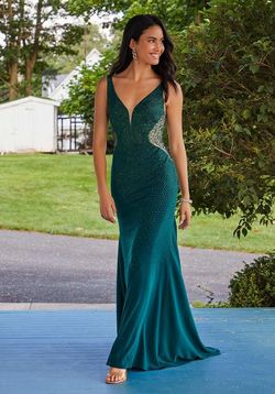Style 47064 MoriLee Green Size 6 Mori Lee Tall Height Straight Dress on Queenly