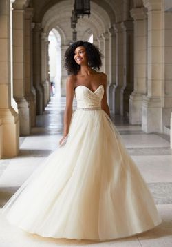 Style 42034 MoriLee Gold Size 4 Sweetheart Lace Mori Lee Tall Height Tulle Ball gown on Queenly