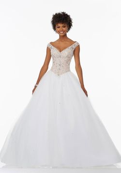 Style 99078 MoriLee White Size 0 Prom Corset 99078 Sleeves Floor Length Ball gown on Queenly