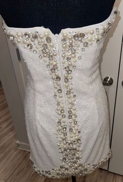 Jovani White Size 4 Bachelorette Engagement Homecoming Prom Cocktail Dress on Queenly