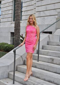 Ashley Lauren Pink Size 00 Lace Homecoming Cocktail Dress on Queenly