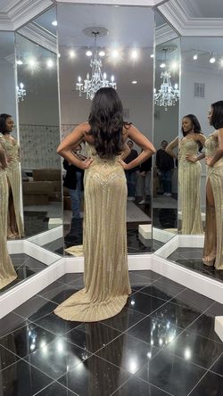 Style Custom Ashley Lauren Gold Size 2 Jersey Fully Beaded Embroidery Medium Height Side slit Dress on Queenly