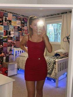 Style L54817 Lucy In The Sky Red Size 0 Jersey Mini Swoop Cocktail Dress on Queenly